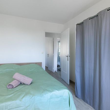 Apartamento Proche Autoroute Et Parking Villefranche-sur-Saône Exterior foto